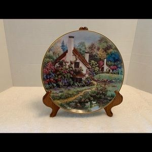 Franklin Mint, Porcelain Collector Plate.  A Cozy Glen.  G-A075.  Limited Ed.